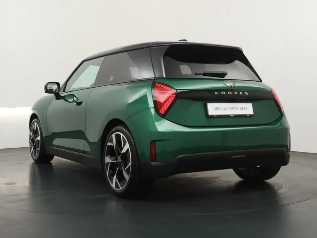 MINI 3-Deurs Cooper E Favoured + M-pakket 2025 Elektrisch 10