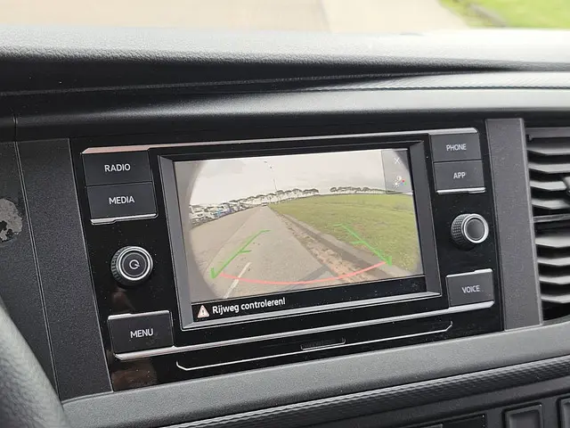 Volkswagen Transporter 2.0 TDI 2020 Diesel 14