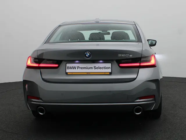 BMW 3 Serie Sedan 320e 2024 Hybride Benzine 5