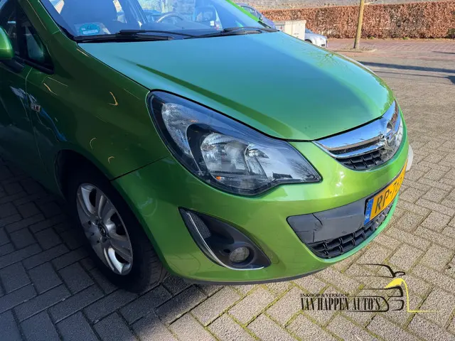 Opel Corsa 1.2-16V Cosmo / apk 2-2027 2014 Benzine 6