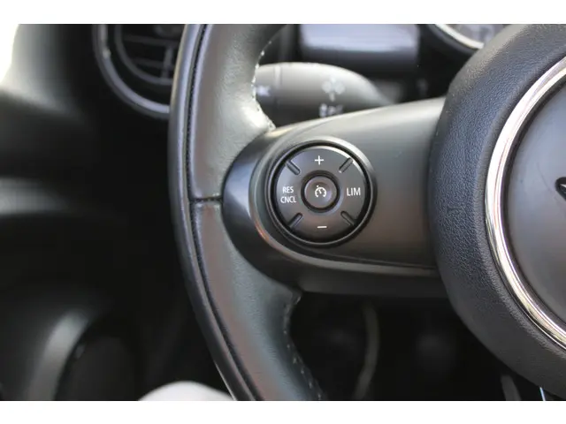 MINI Cooper Hatchback 2018 Benzine 13