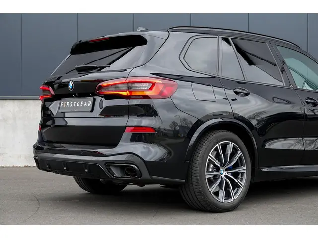BMW X5 xDrive45e High Executive 2021 Hybride Benzine 12