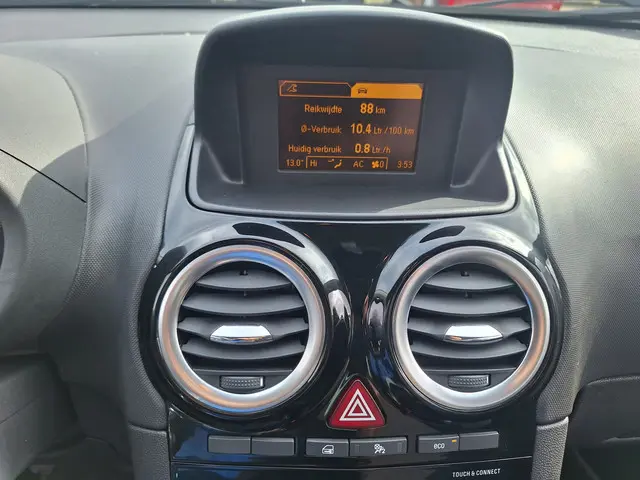 Opel Corsa 1.4-16V BlitZ 2014 Benzine 23