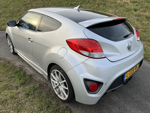 Hyundai Veloster 1.6 T-GDI i-Catcher 2015 Benzine 9