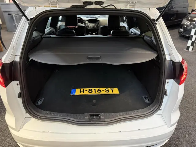 Ford Focus Wagon 2.0 EcoBoost ST-3 2013 Benzine 9