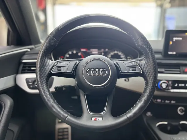 Audi A4 Avant 1.4 TFSI Sport S line edition 2018 Benzine 15
