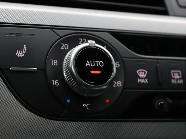 Audi A4 Avant 2.0 TFSI 2016 Benzine 44