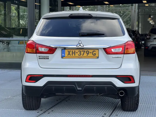 Mitsubishi ASX 1.6 Cleartec Connect Pro+ 2019 Benzine 16