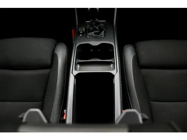 Volvo XC40 1.5 T3 Inscription zwart 2018 Benzine 26