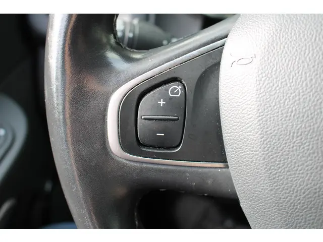 Renault Clio 0.9 TCe Iconic 2016 Benzine 21