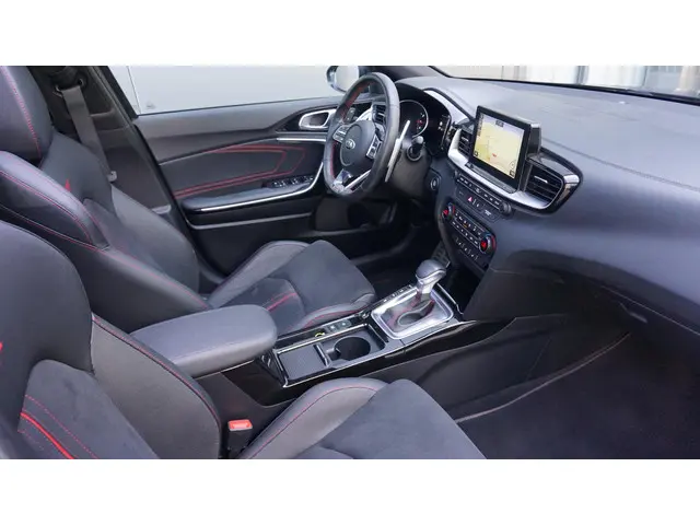 Kia ProCeed 1.6 T-GDI 205pk GT 2019 Benzine 11