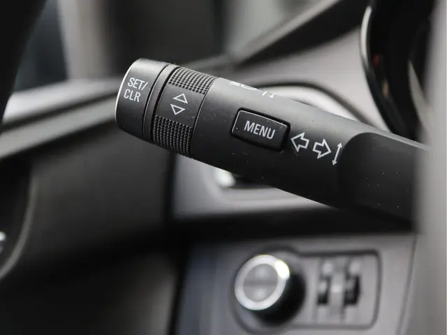 Opel KARL 1.0 Rocks Online Edition 2018 Benzine 31