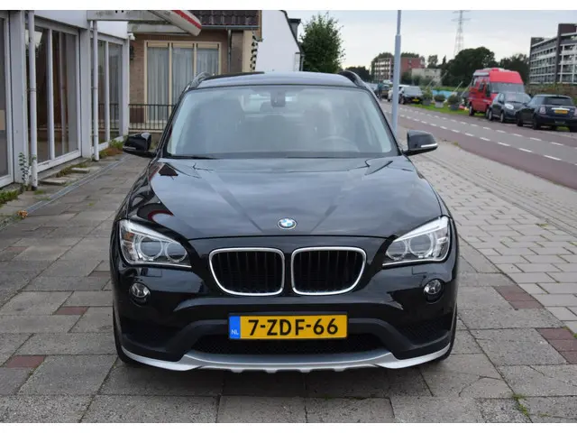BMW X1 SDrive20i Executive 2014 Benzine 30