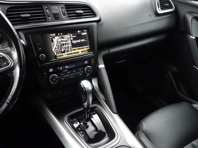 Renault Kadjar 1.2 TCe Bose Aut- 2018 Benzine 8