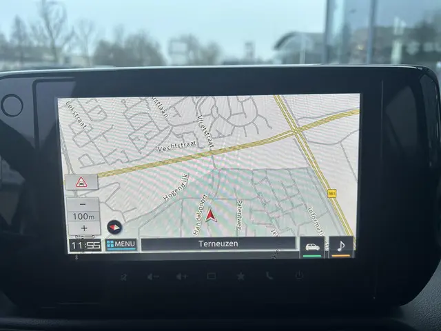 Suzuki Swift 1.2 Style Smart Hybrid 2025 Benzine 19