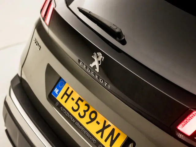 Peugeot 3008 1.2 PureTech Sport 2020 Benzine 27