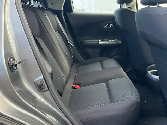 Nissan Juke 1.6 Acenta AUTOMAAT NIET 100 2013 Benzine 11
