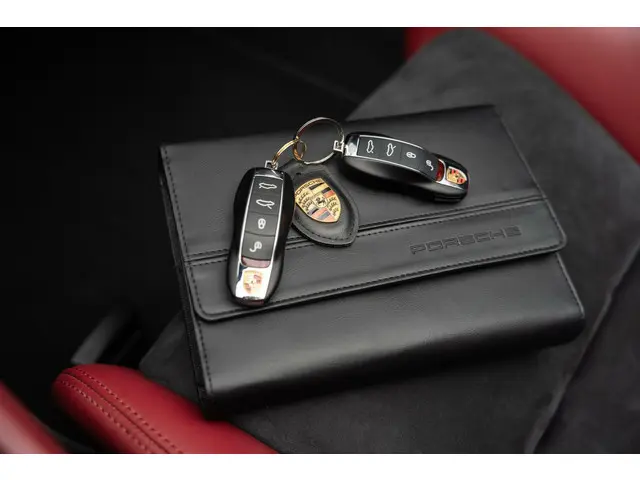 Porsche Boxster Spyder 3.8 2016 Benzine 57