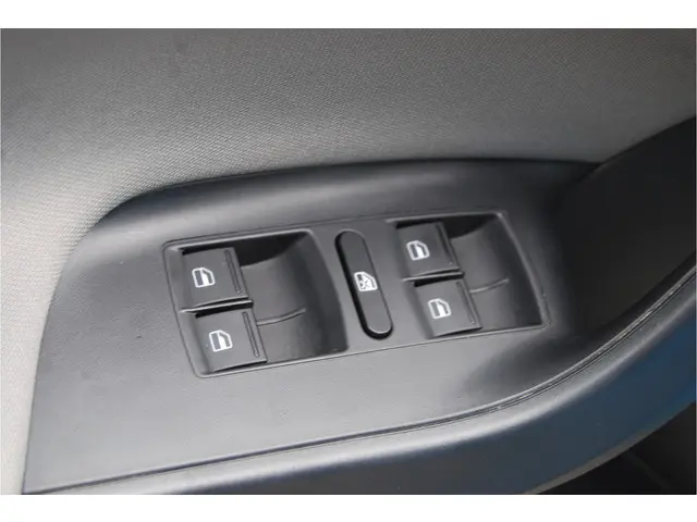 SEAT Ibiza 1.0 EcoTSI Style Connect 2016 Benzine 12