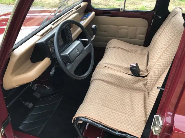 Renault 4 R 4 L In nieuwstaat 1984 Benzine 5