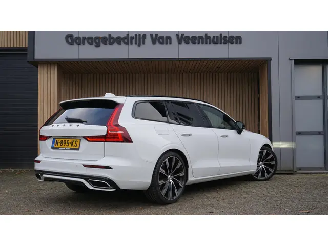 Volvo V60 2.0 T5 250pk R-Design 2019 Benzine 6