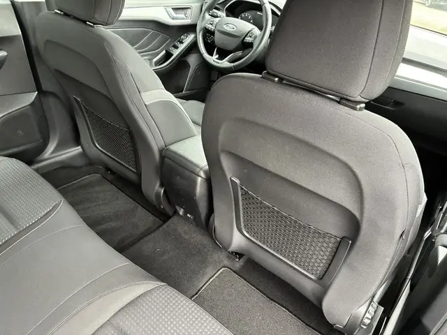 Ford Focus Wagon HELAAS VERKOCHT!!! 2020 Benzine 33