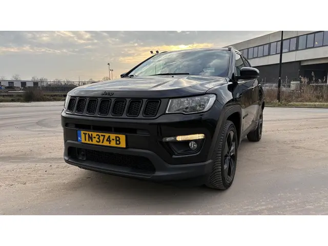 Jeep Compass 1.4 MultiAir Night Eagle 2018 Benzine 13