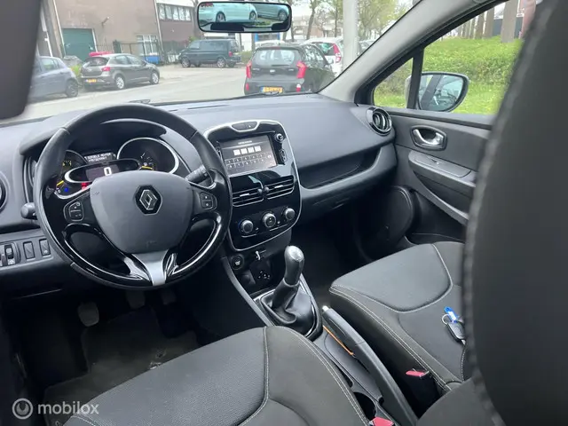 Renault Clio 0.9 TCe Authentique 2015 Benzine 14