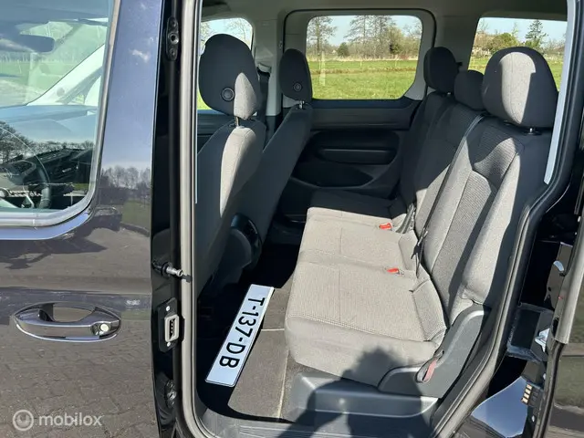 Volkswagen Caddy Maxi 1.5 TSI 7p 2022 Benzine 15