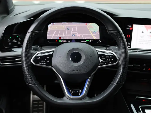 Volkswagen Golf GTE 2022 Hybride Benzine 10