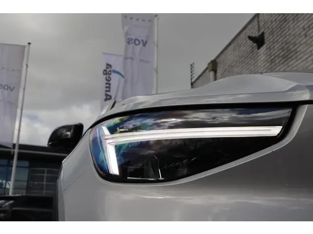 Volvo XC40 2.0 B4 Plus Dark 2025 Benzine 11