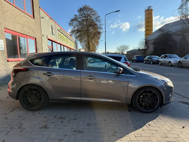 Ford Focus 1.6 EcoBoost Titanium 2013 Benzine 6