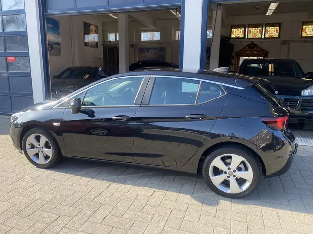 Opel Astra 1.4 Edition 2016 Benzine 2