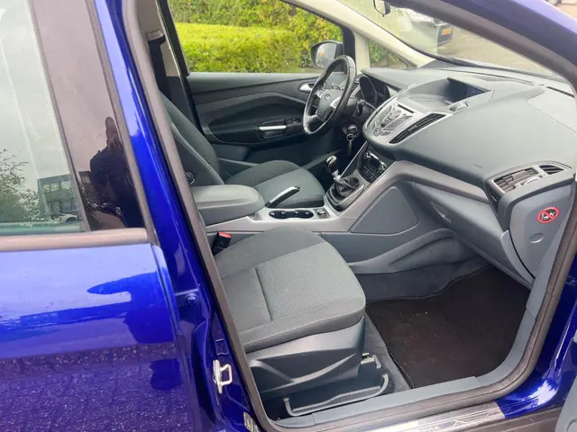 Ford C-MAX 1.0 Titanium 2014 Benzine 7