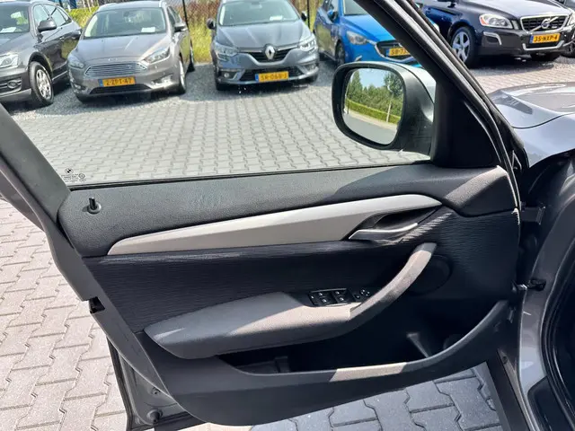 BMW X1 SDrive20i Business AUTOMAAT 2012 Benzine