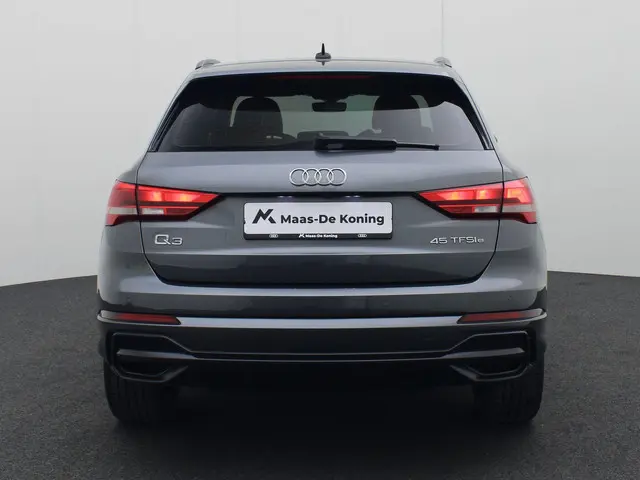 Audi Q3 45 TFSIe 180kW/245PK S-Line 2022 Hybride Benzine 31