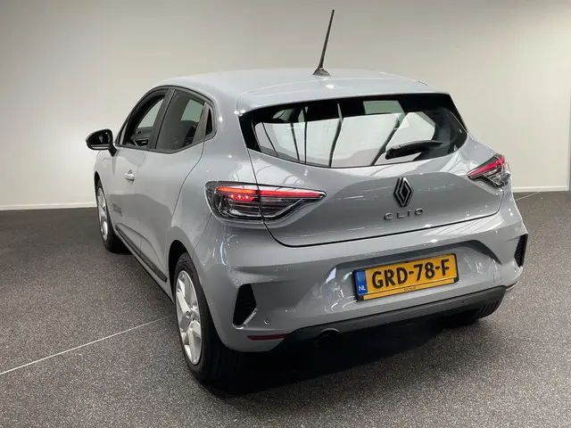 Renault Clio 1.0 TCe 90 GPF evolution 2024 Benzine 6