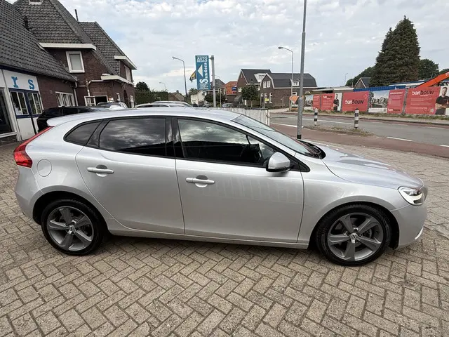 Volvo V40 2.0 T2 Momentum 2018 Benzine 7