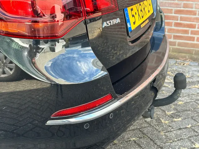 Opel Astra Sports Tourer 1.4 Turbo Cosmo 2014 Benzine 21
