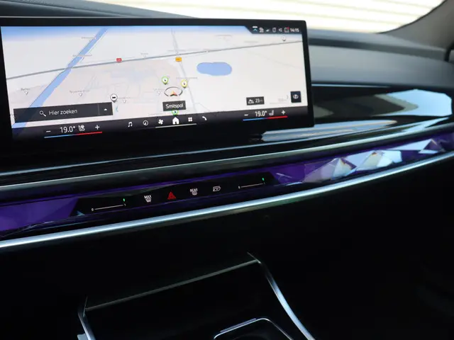 BMW 7 Serie 750e xDrive 2025 Hybride Benzine 18