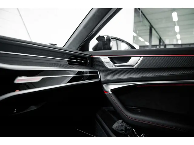 Audi RS6 ABT RS6 LE Legacy Edition 2023 Benzine 44