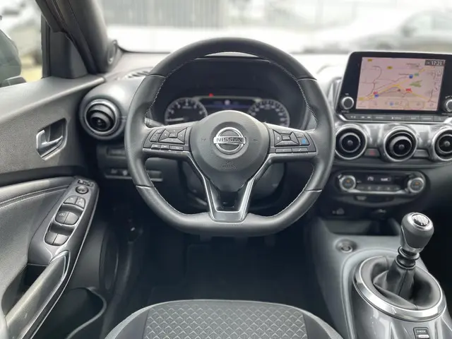 Nissan Juke 1.0 DIG-T N-Design 2022 Benzine 14