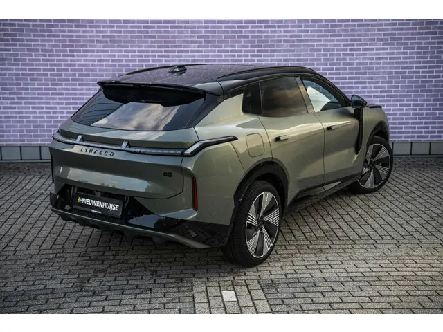 Lynk & Co 08 1.5 More 2025 Hybride Benzine 8
