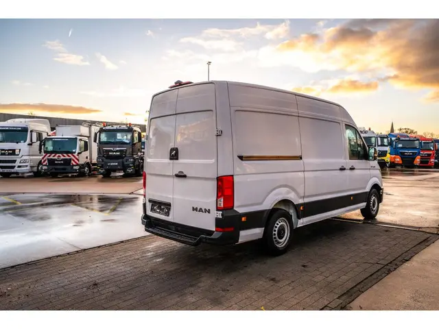 MAN TGE 3.140 2020 Diesel 4