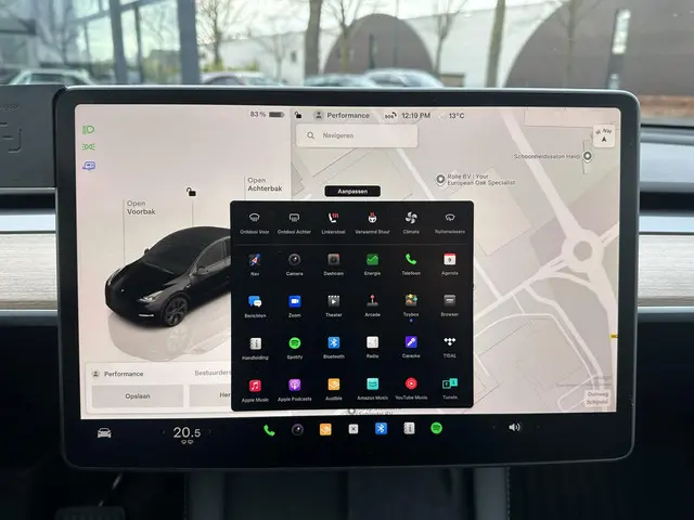 Tesla Model Y Long Range AWD 75 kWh 2023 Elektrisch 25