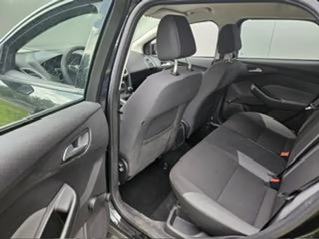 Ford Focus Wagon 1.0 EcoBoost Trend 2013 Benzine 12