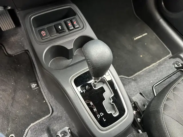 Mitsubishi Space Star 1.2 Intense 2022 Benzine 28