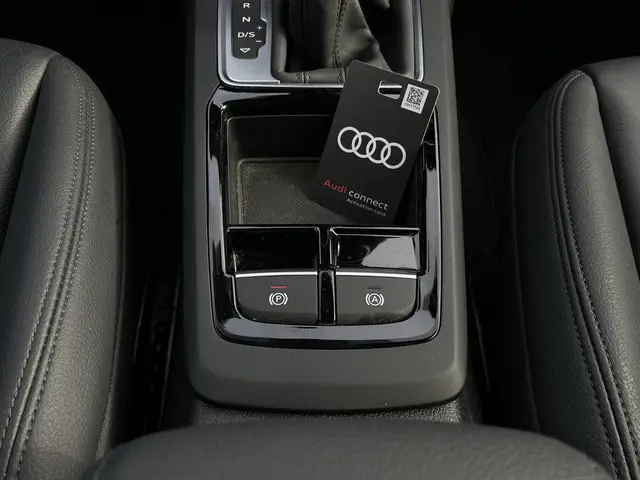 Audi Q2 35 TFSI S Edition 2025 Benzine 15