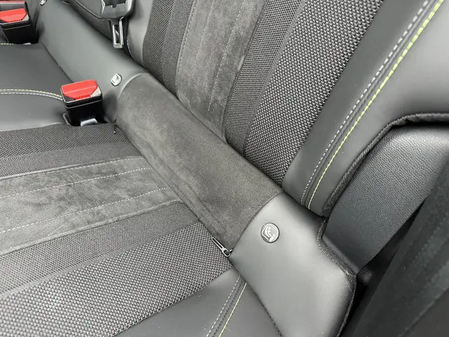 Peugeot e-2008 EV GT Pack 136 PK 2022 Elektrisch 36