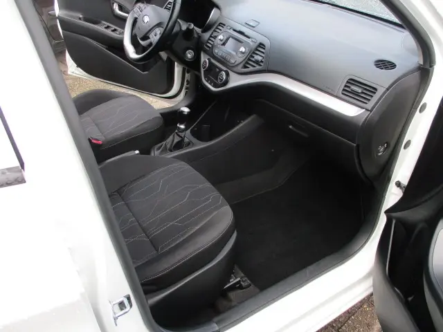 Kia Picanto 1.0 CVVT First Ed. 2015 Benzine 10